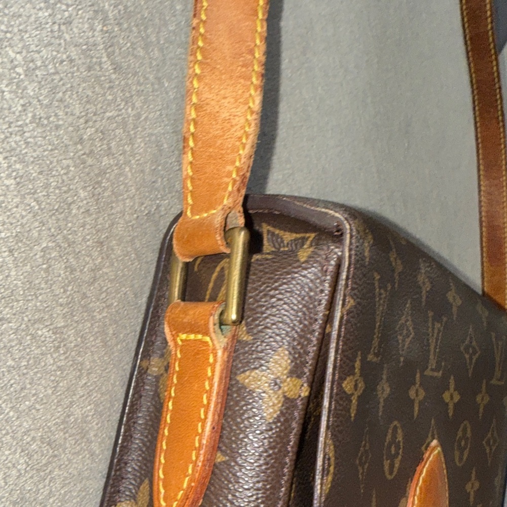 Louis Vuitton vintage Saint Cloud Monogram Crossbody Bag - Picture 7 of 13